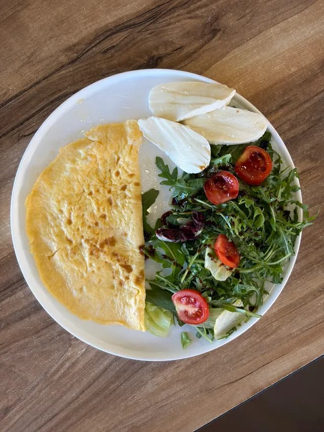 Omelette breakfast at Balkan Bakery